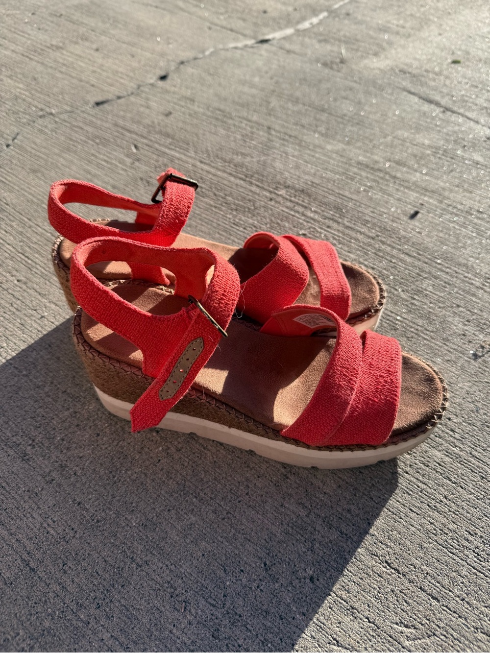TOMS Women’s Darya Wedge Espadrille Heel Size 6